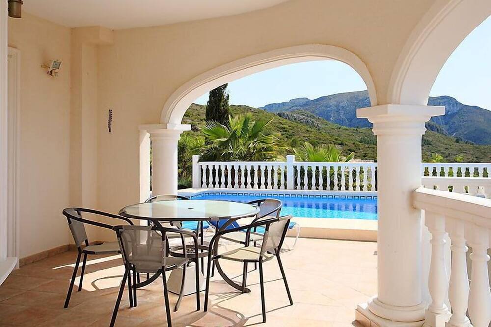Photo of Patio Balcony in Rafol de Almunia