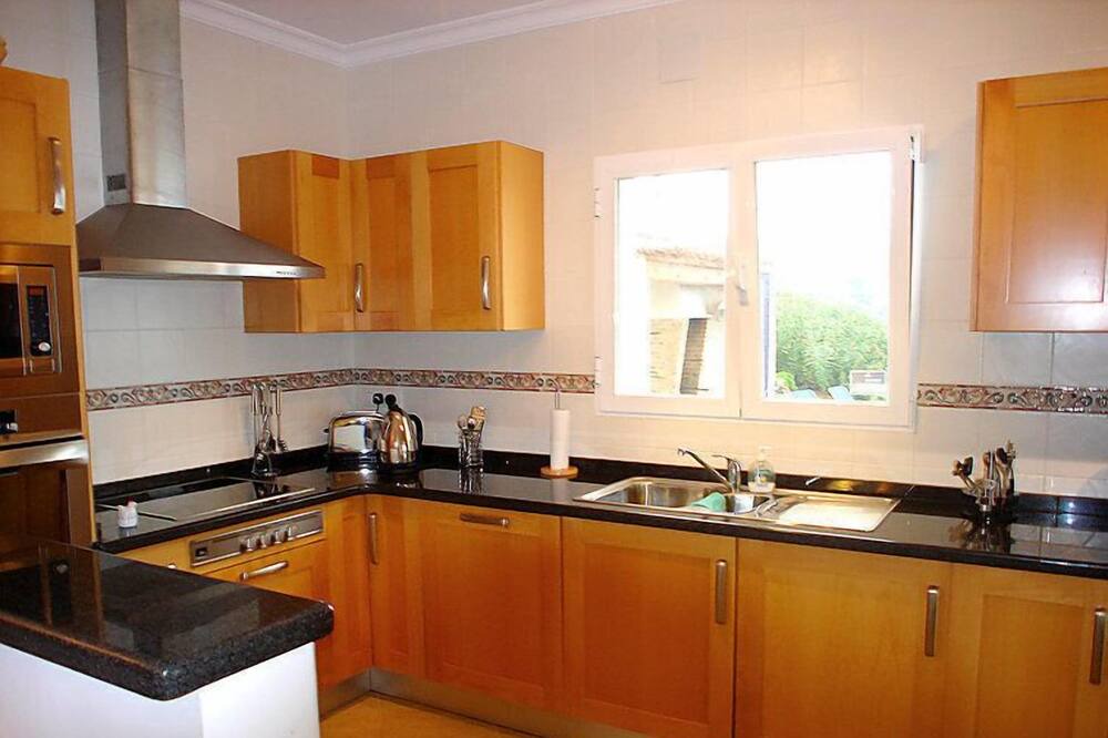 Photo of Kitchen in Rafol de Almunia