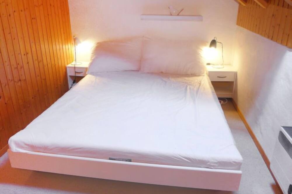 Photo of Bedroom in Moleson