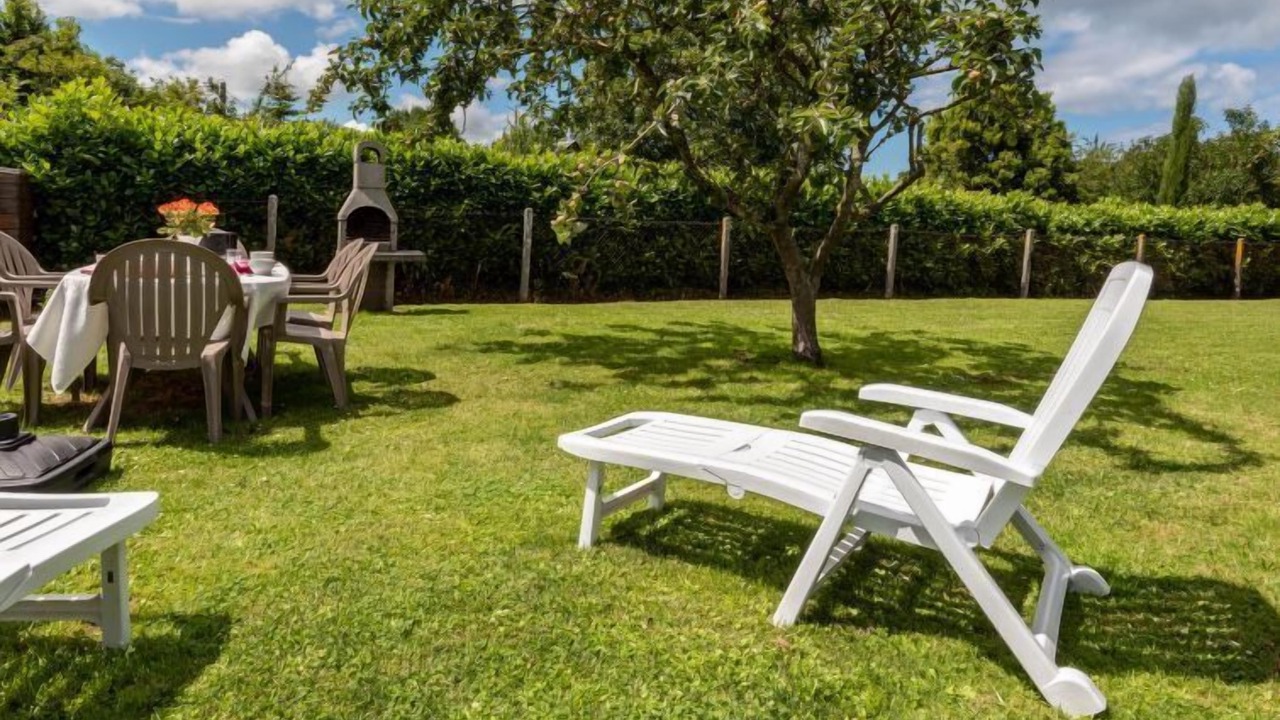 Photo of Outdoor in Commes
