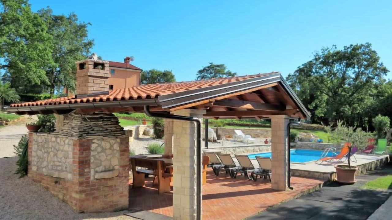 Photo of Outdoor in Matohanci