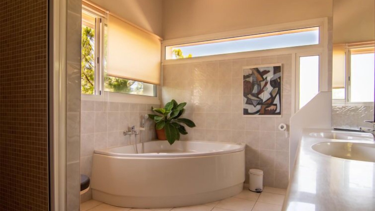 Photo of Bathroom in Gareoult