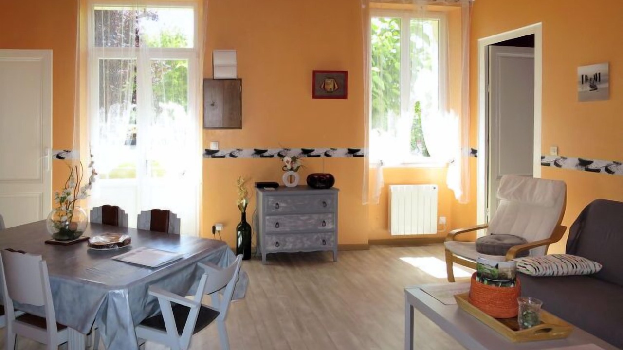 Photo of Livingroom in Begadan