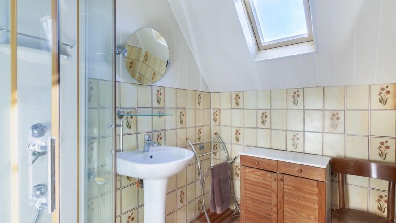 Photo of Bathroom in Biniville