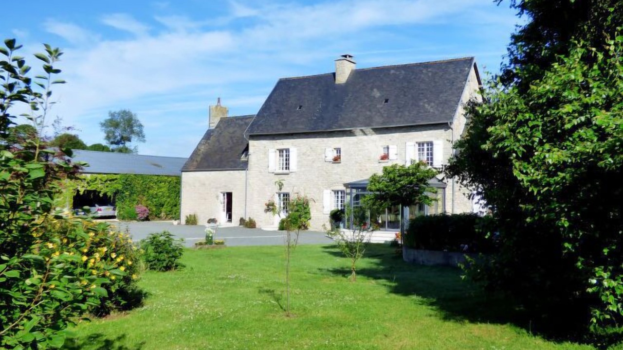 Photo of Buildings in Biniville