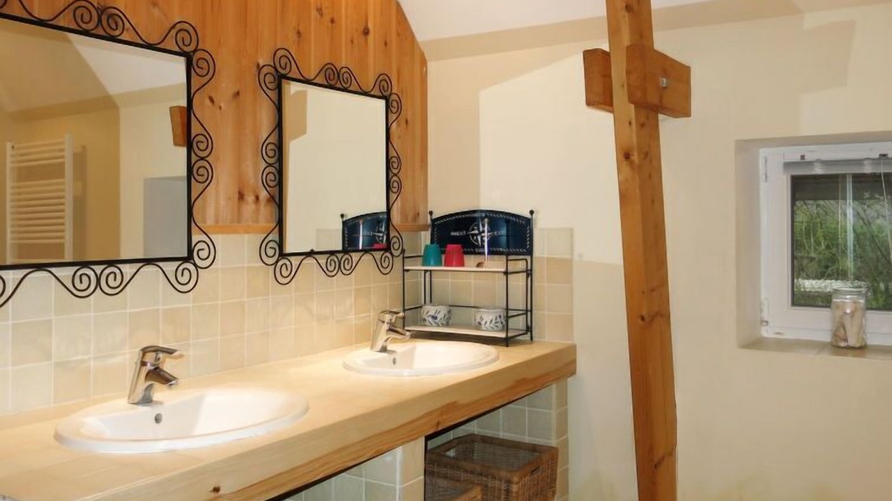 Photo of Bathroom in Cambes-en-Plaine