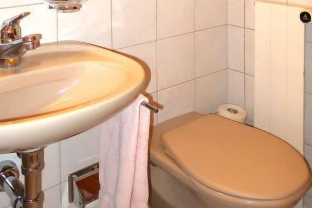 Photo of Bathroom in Ravaisch