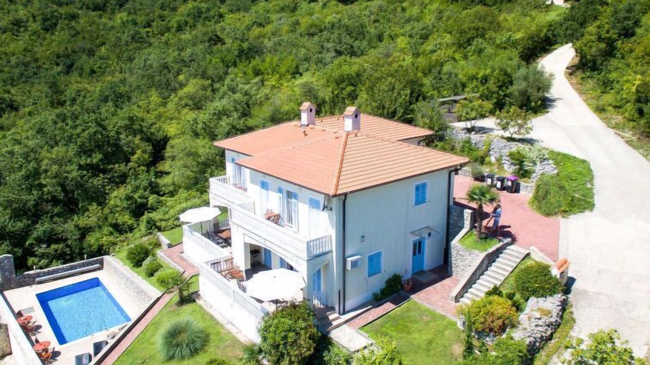 Photo of Outdoor in Martina