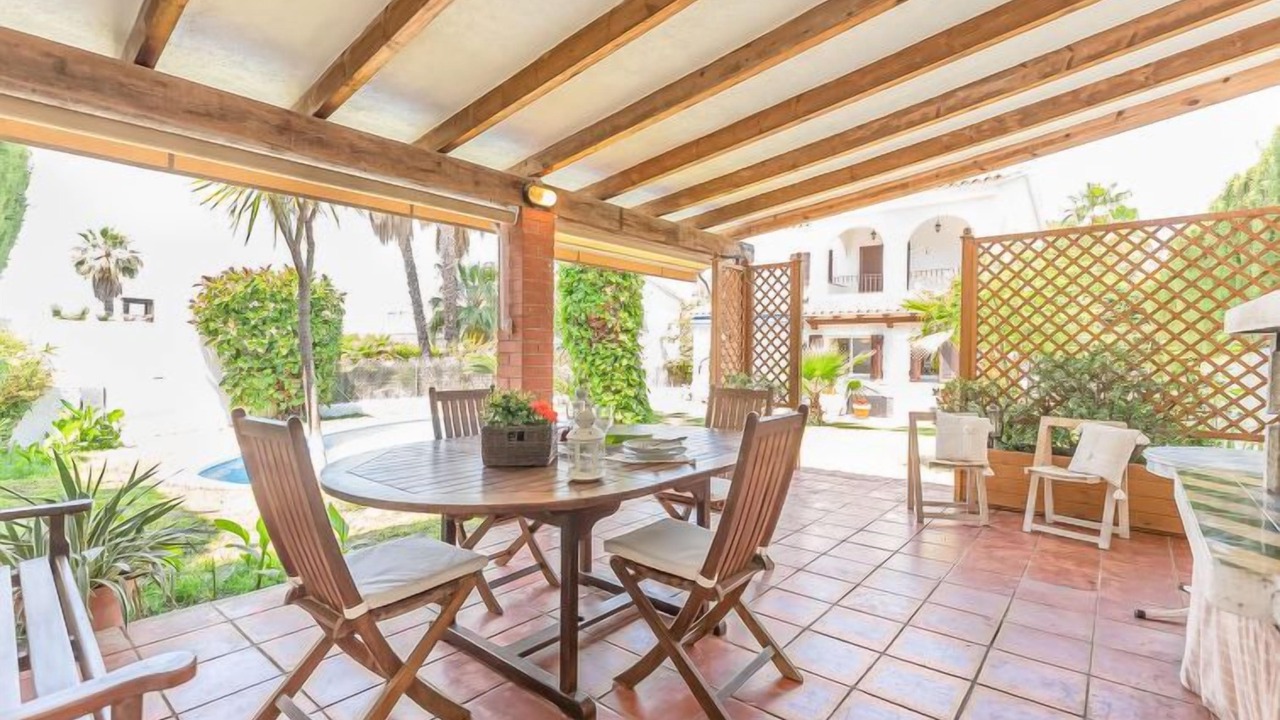 Photo of Outdoor in El Roc de Sant Gaieta
