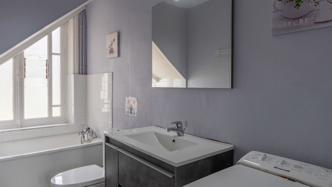 Photo of Bathroom in Colleville