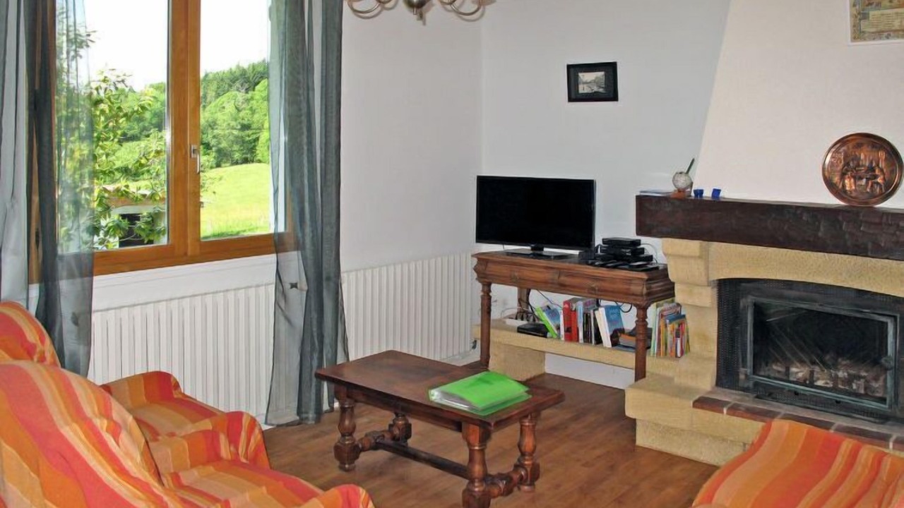 Photo of Livingroom in Altillac