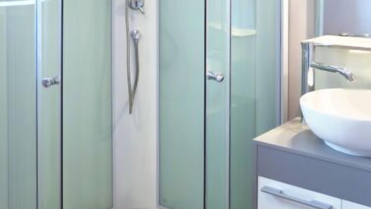 Photo of Bathroom in Degagnac