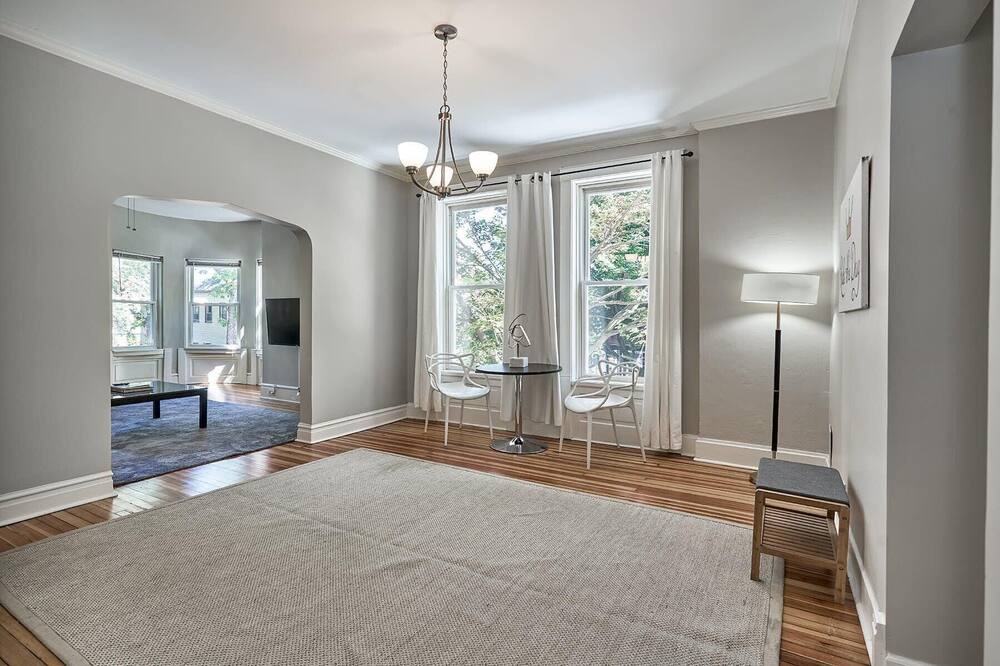 Photo of Bedroom in Wrightwood Neighbors