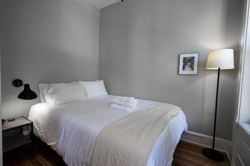 Photo of Bedroom in Wrightwood Neighbors