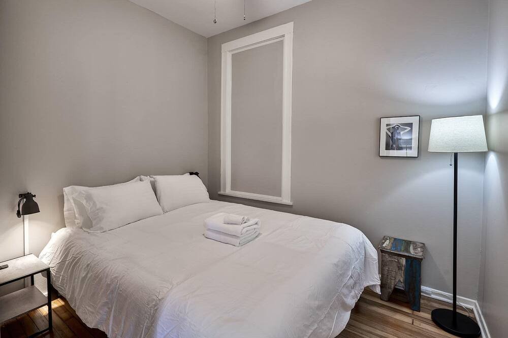 Photo of Bedroom in Wrightwood Neighbors