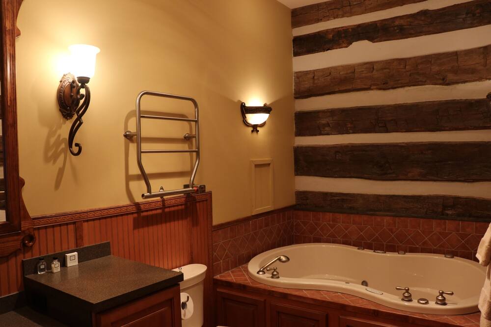 Photo of Bathroom in Caldwell