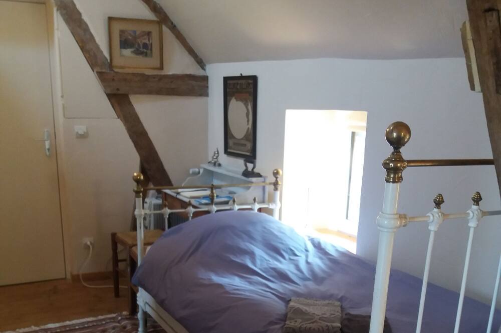 Photo of Bedroom in Le Merlerault