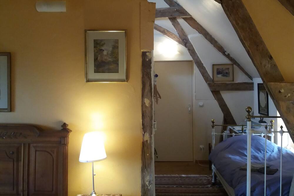 Photo of Bedroom in Le Merlerault