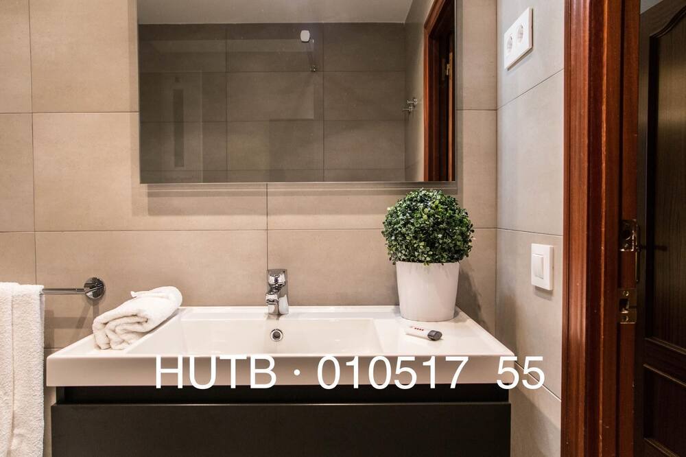 Photo of Bathroom in La Maternitat i Sant Ramon
