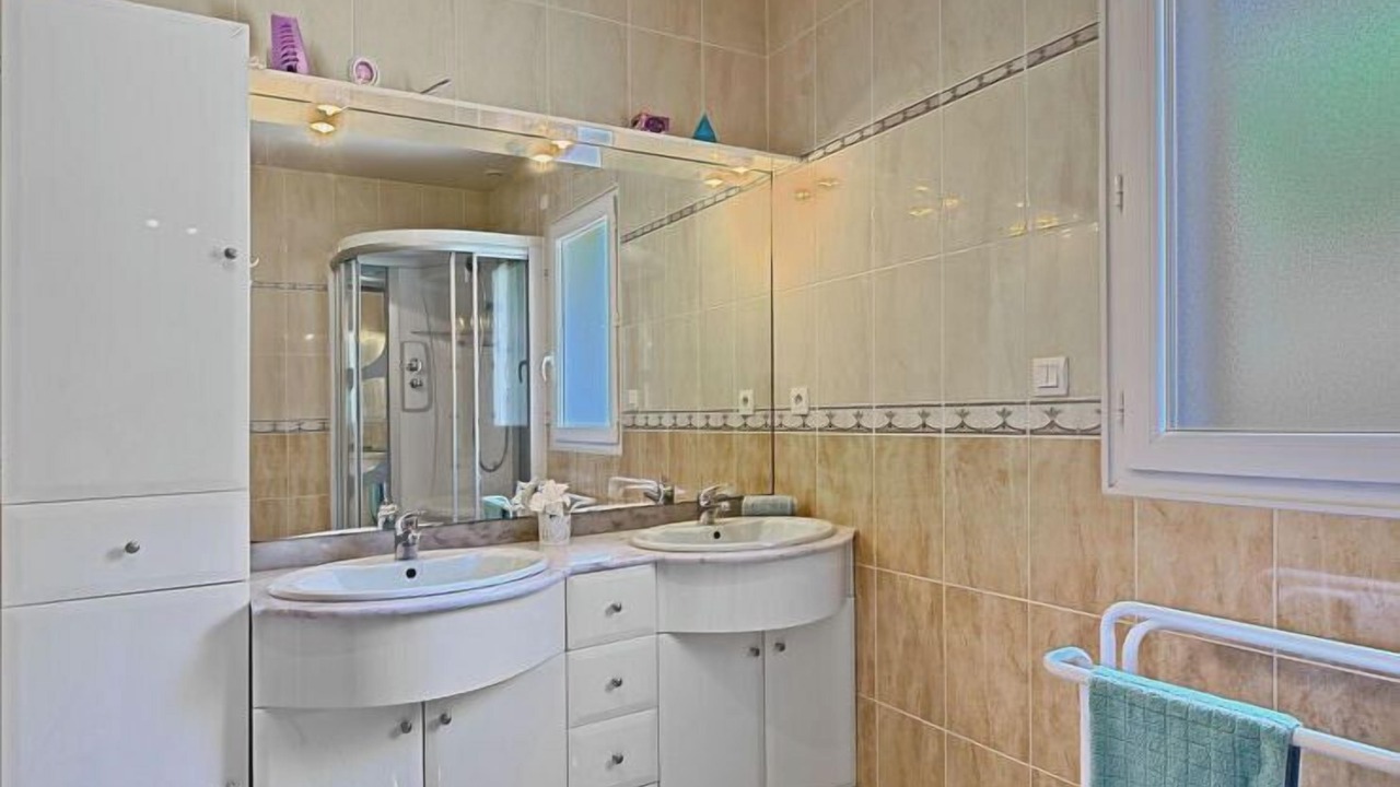 Photo of Bathroom in Ploubezre