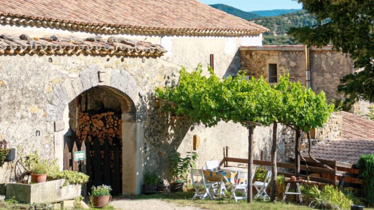 Photo of Buildings in Roche-Saint-Secret