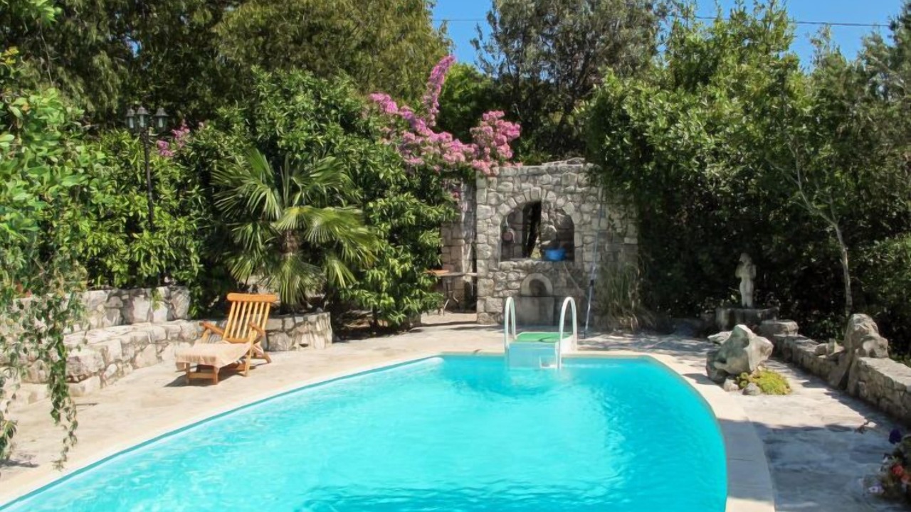 Photo of Outdoor in Bacina