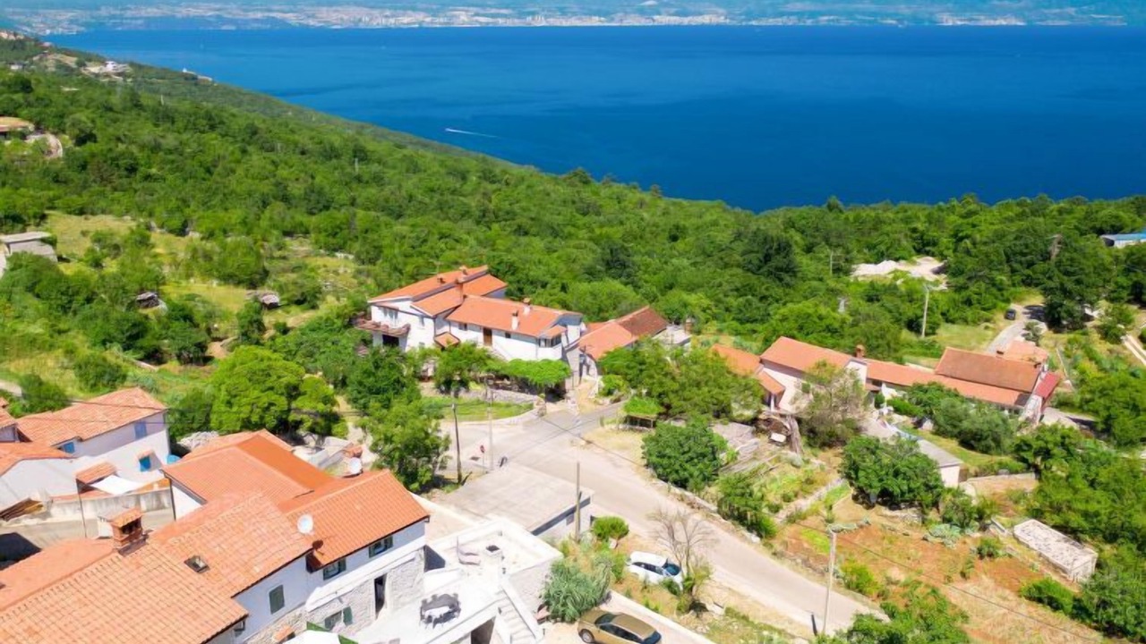 Photo of Outdoor in Sveta Jelena