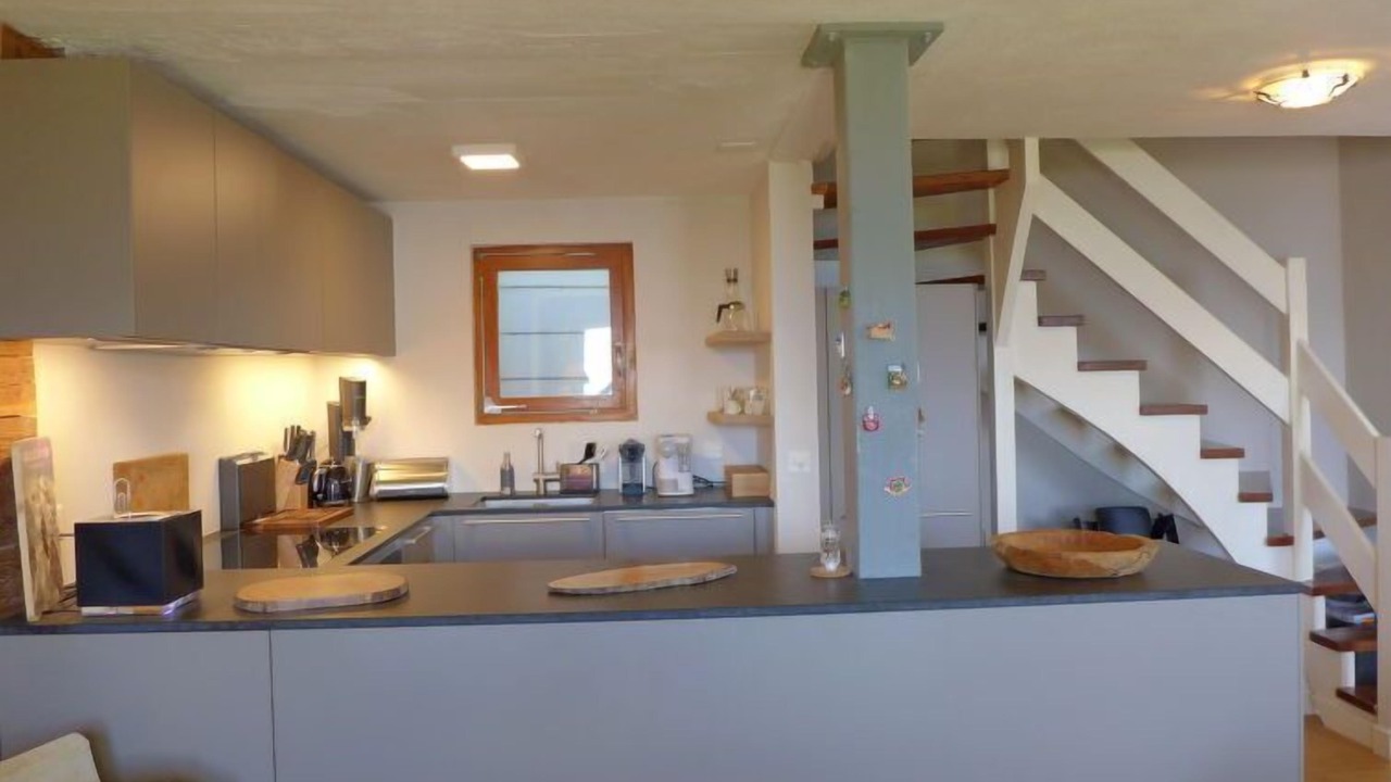 Photo of Kitchen in Lens