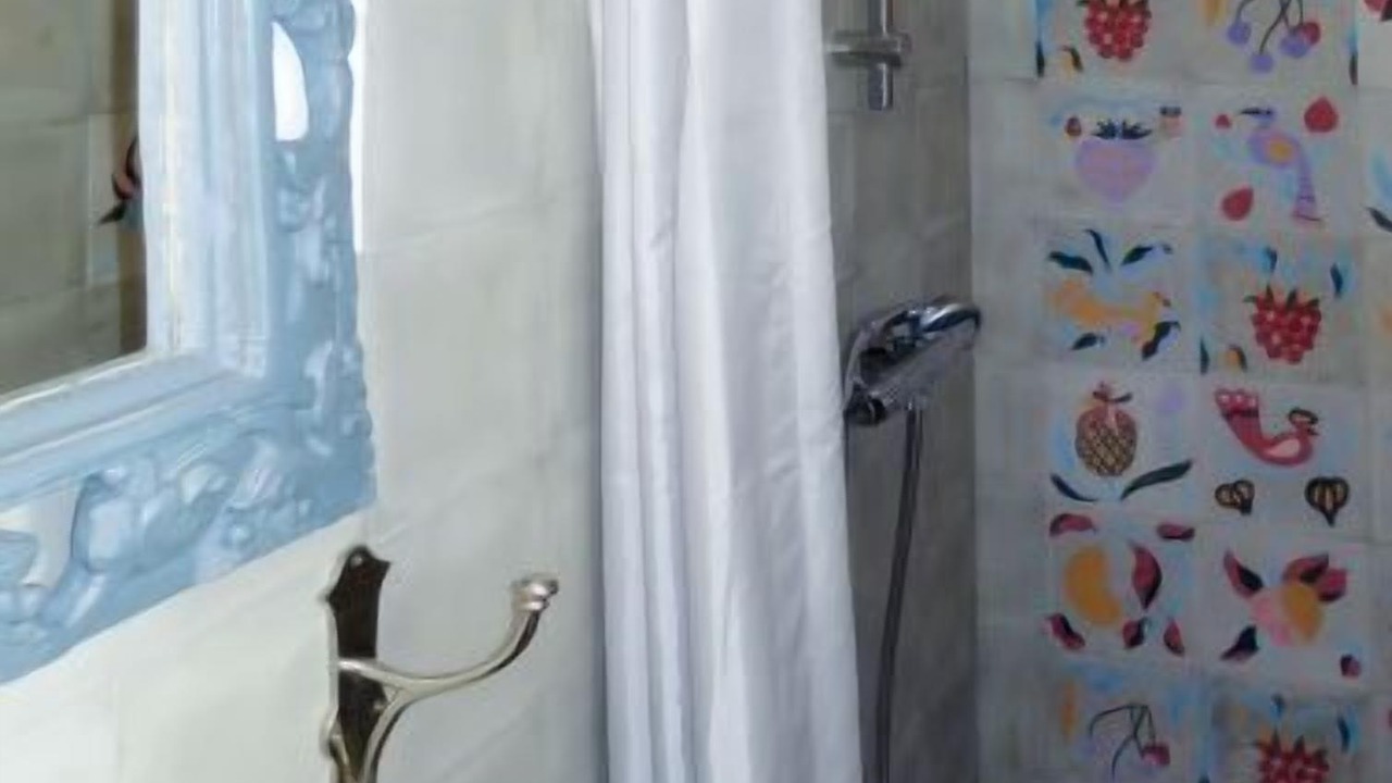 Photo of Others in Galeria