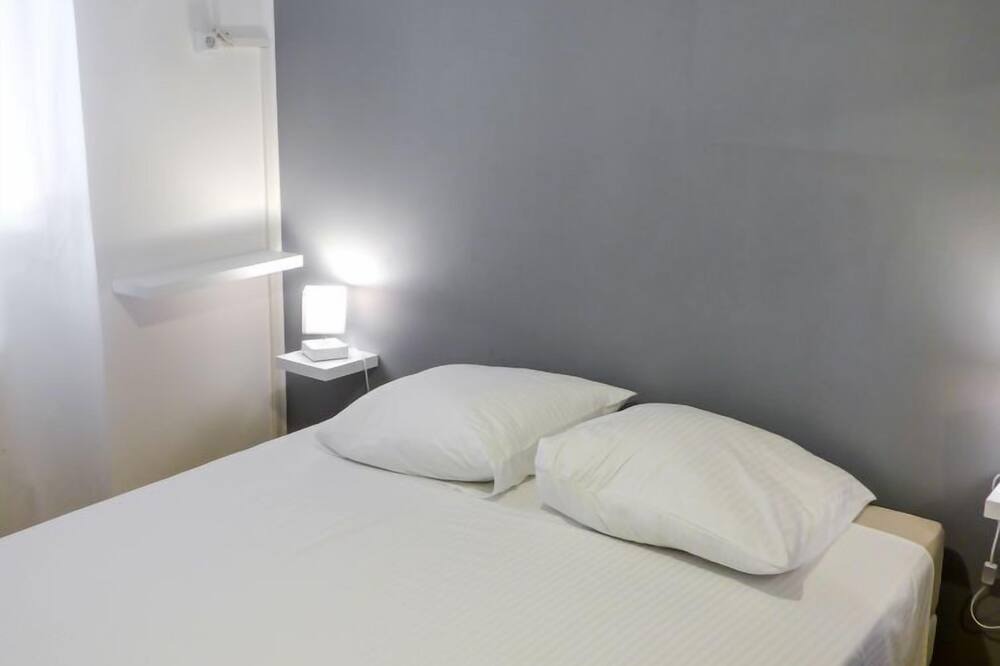 Photo of Bedroom in Sainte-Marie-la-Mer