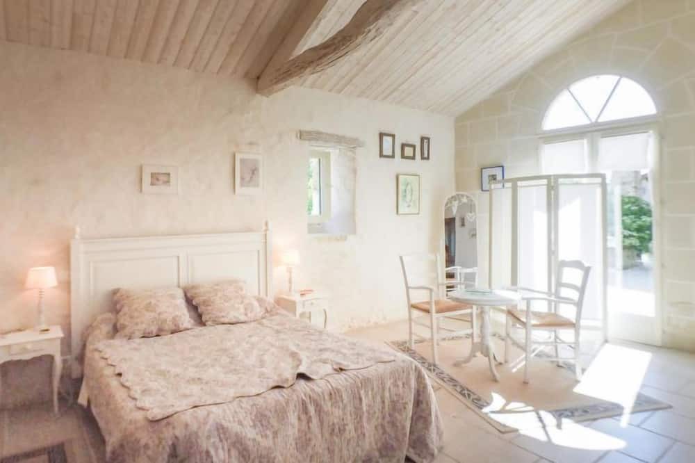 Photo of Bedroom in Saint-Laurent-de-la-Salle