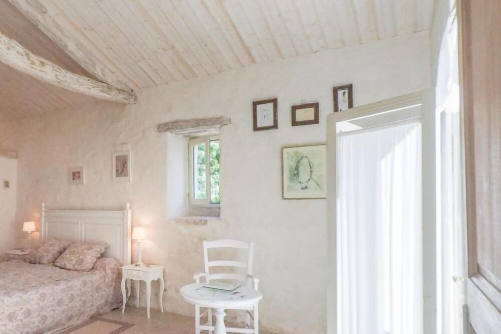 Photo of Bedroom in Saint-Laurent-de-la-Salle