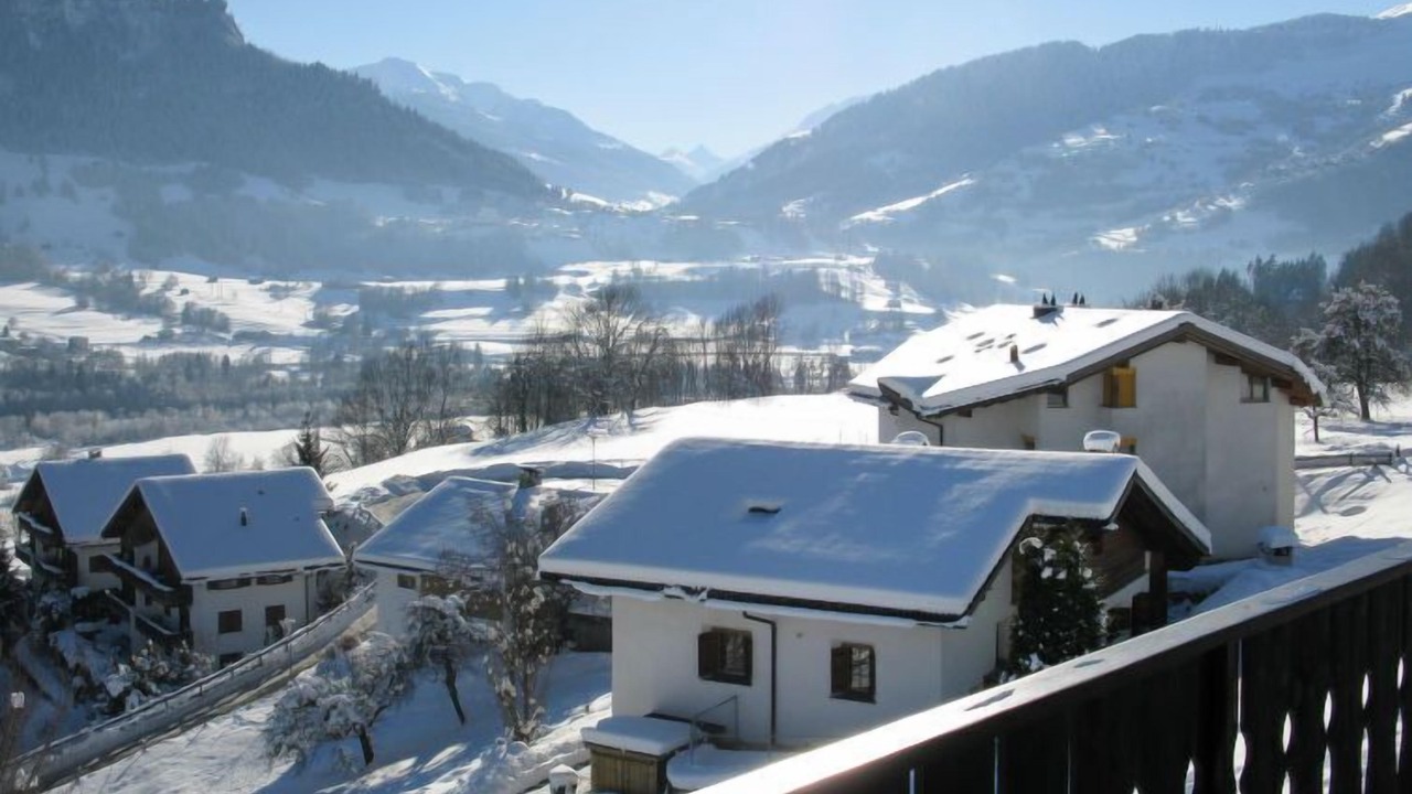 Photo of Others in Schluein