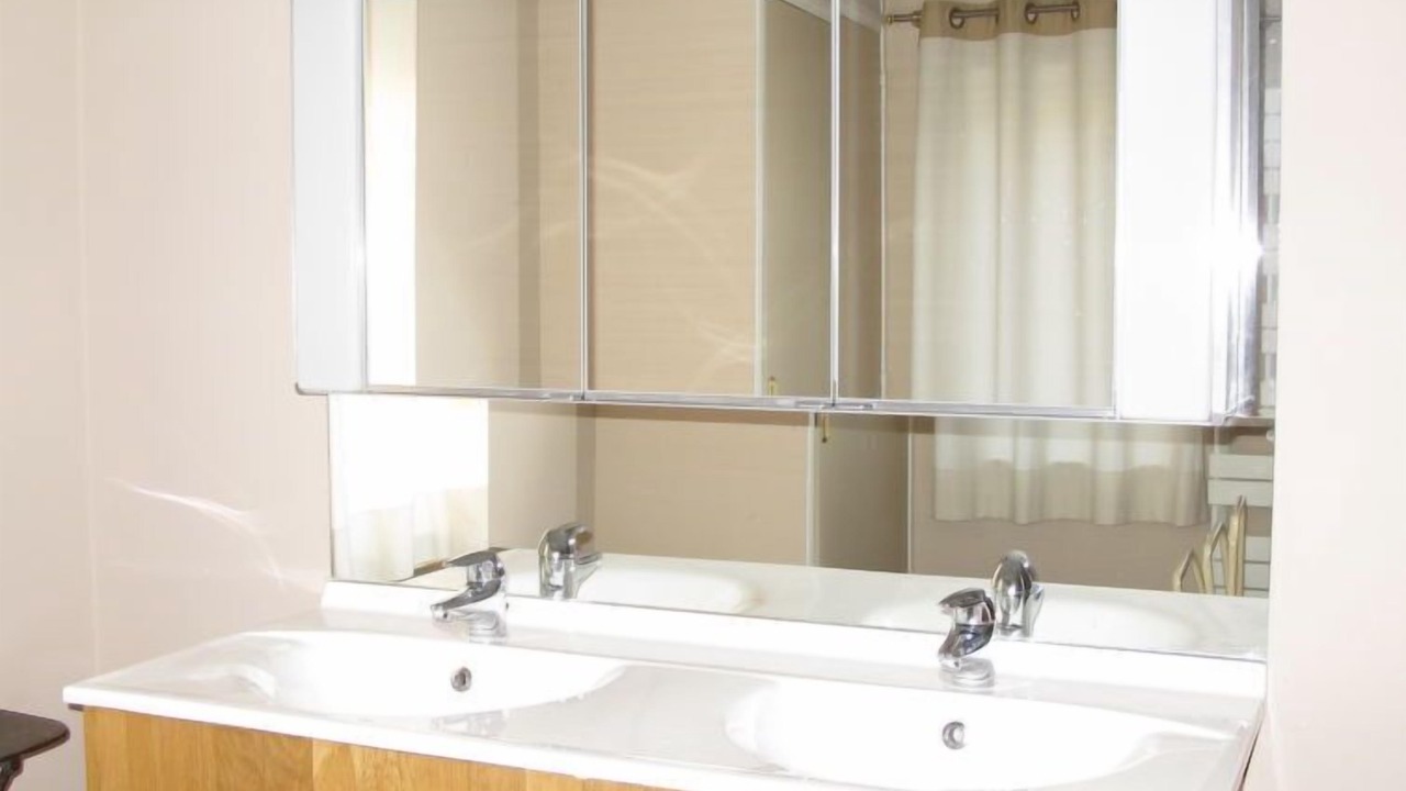 Photo of Bathroom in Corbon