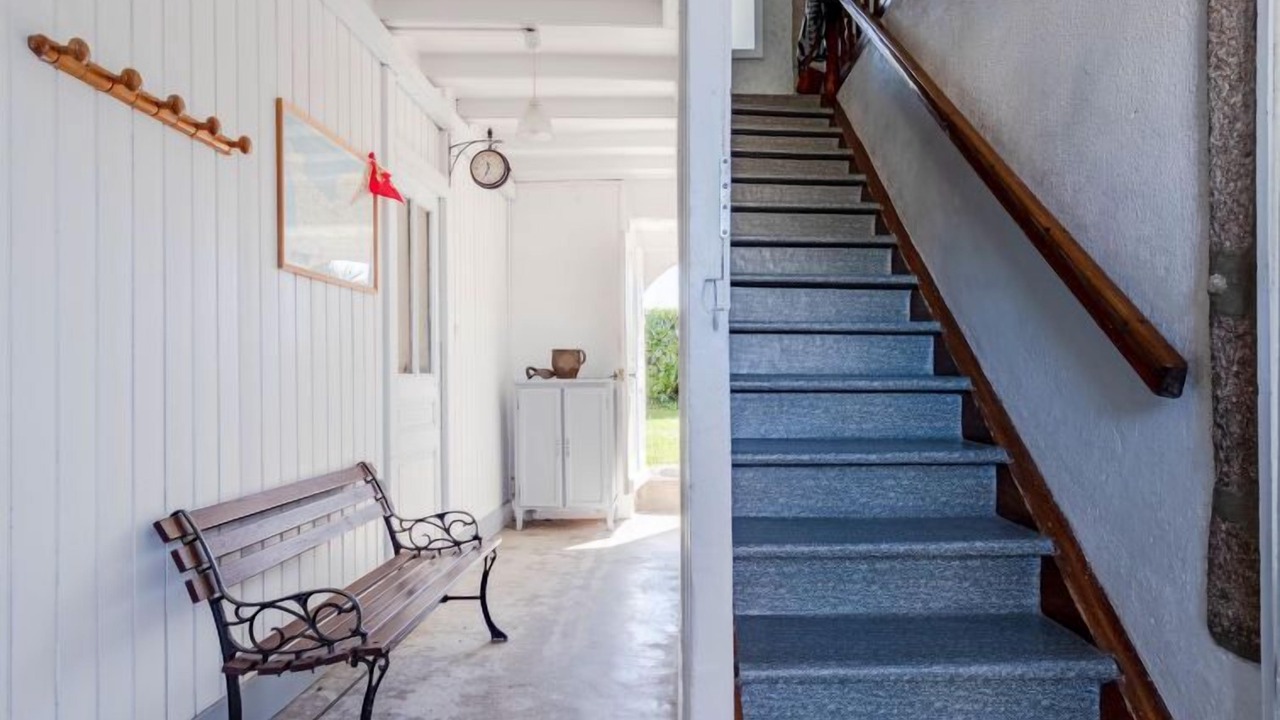 Photo of Others in Reville