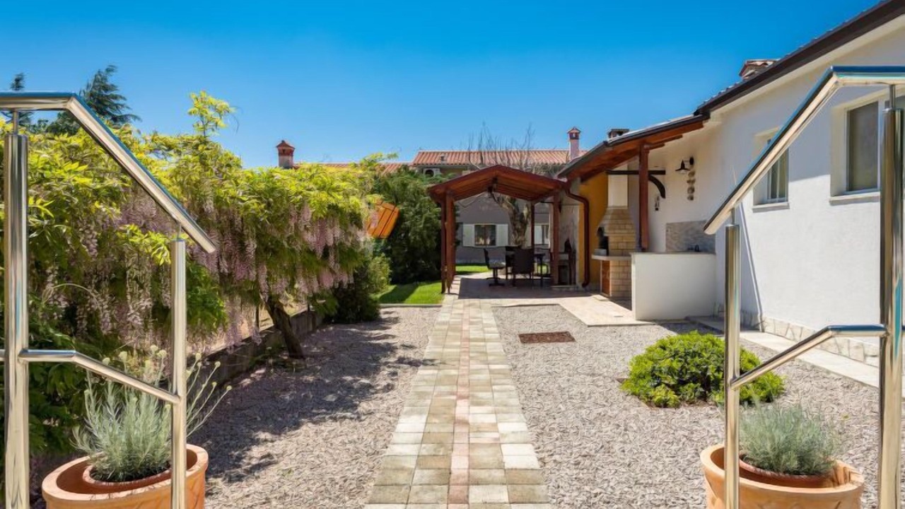 Photo of Outdoor in Marceljani