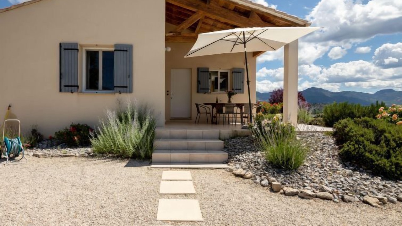 Photo of Outdoor in Sainte-Jalle