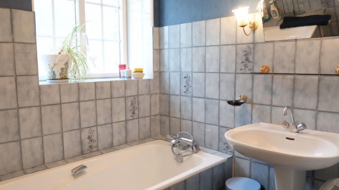 Photo of Bathroom in Vains