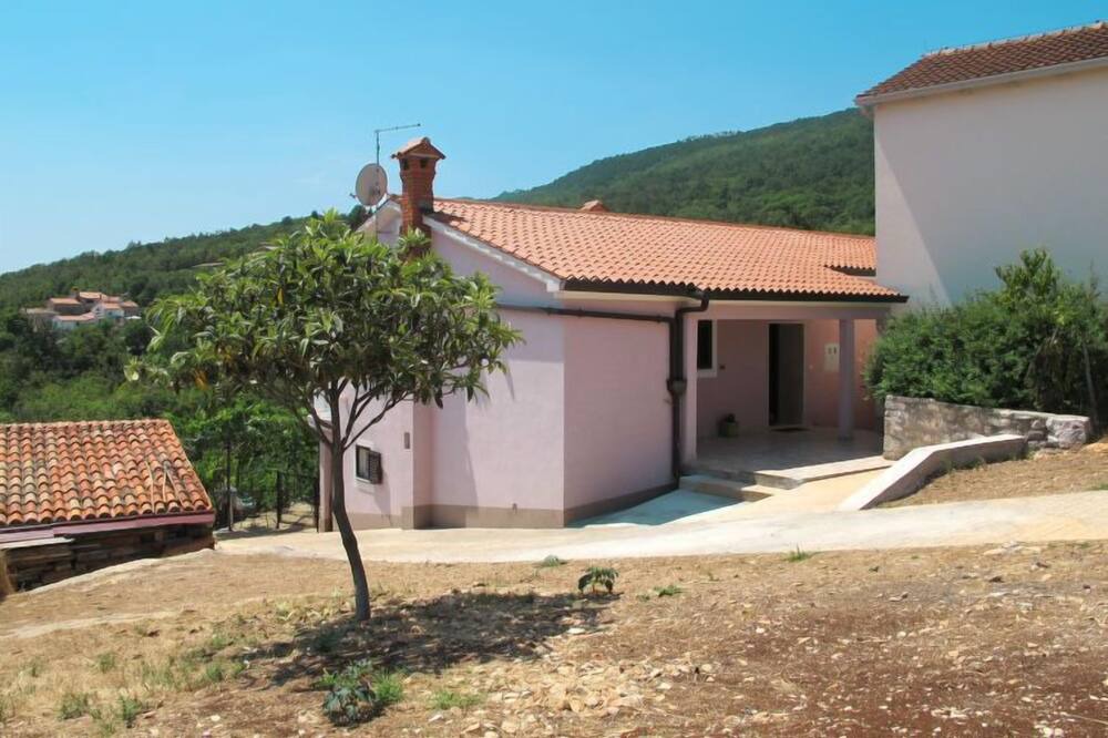 Photo of Outdoor in Sveta Jelena