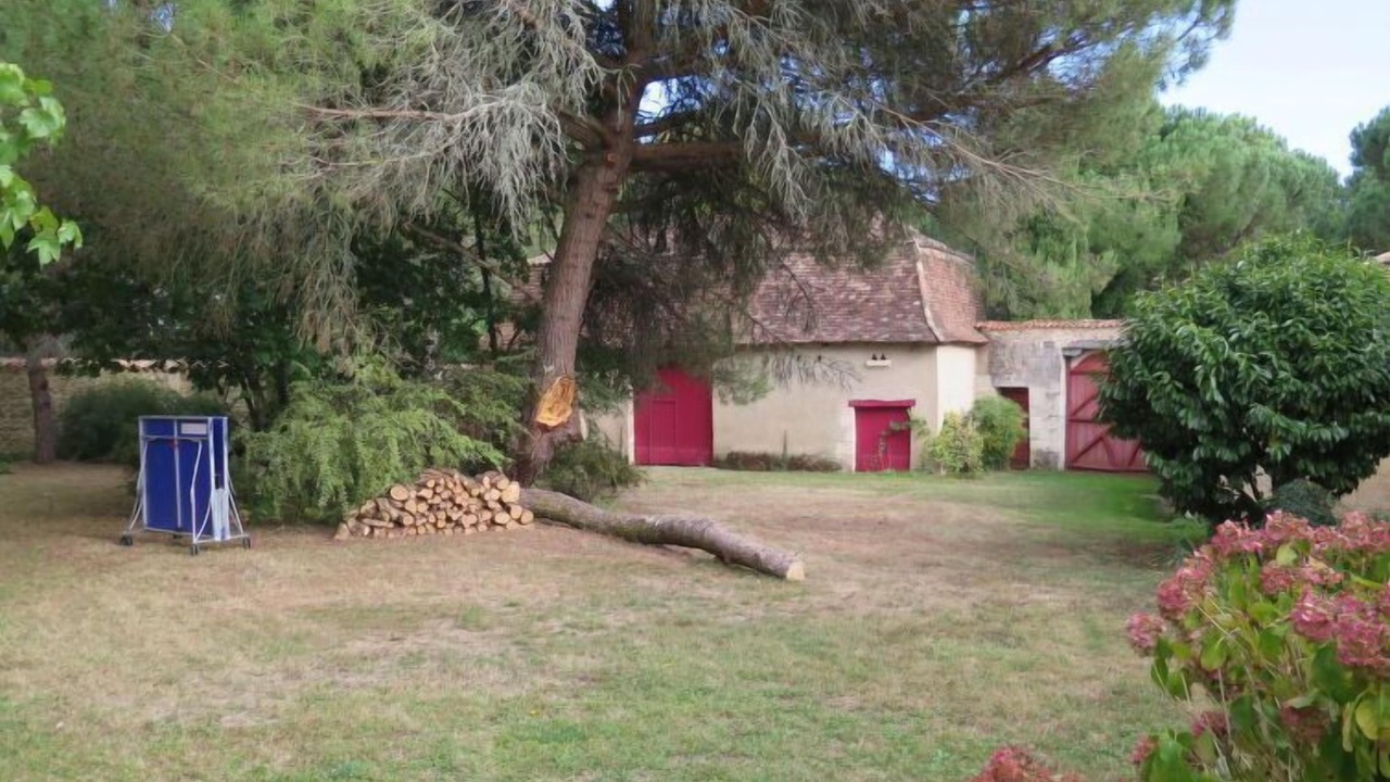 Photo of Outdoor in Saint-Jean-dEstissac