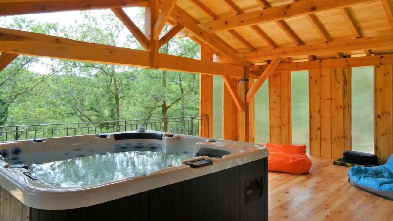 Photo of Outdoor in Blanquefort-sur-Briolance