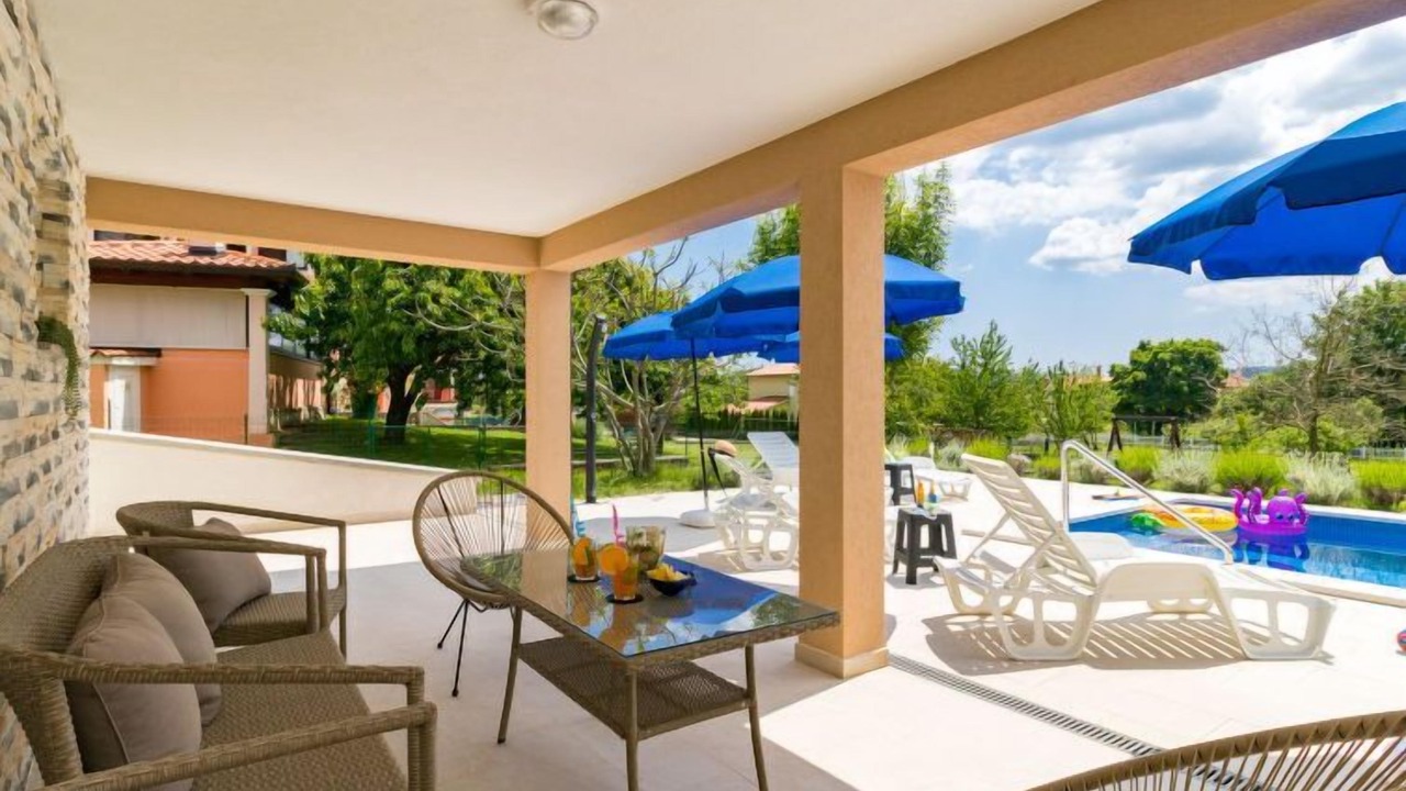 Photo of Patio Balcony in Vinez
