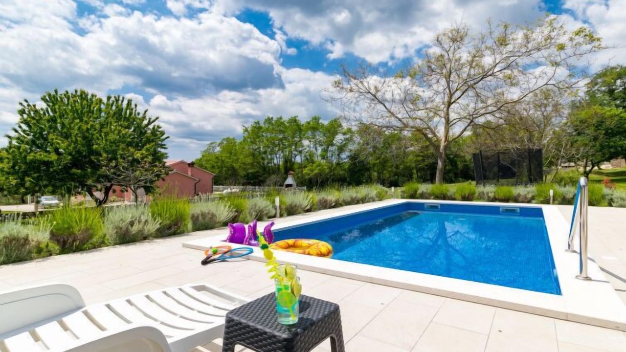 Photo of Outdoor in Vinez