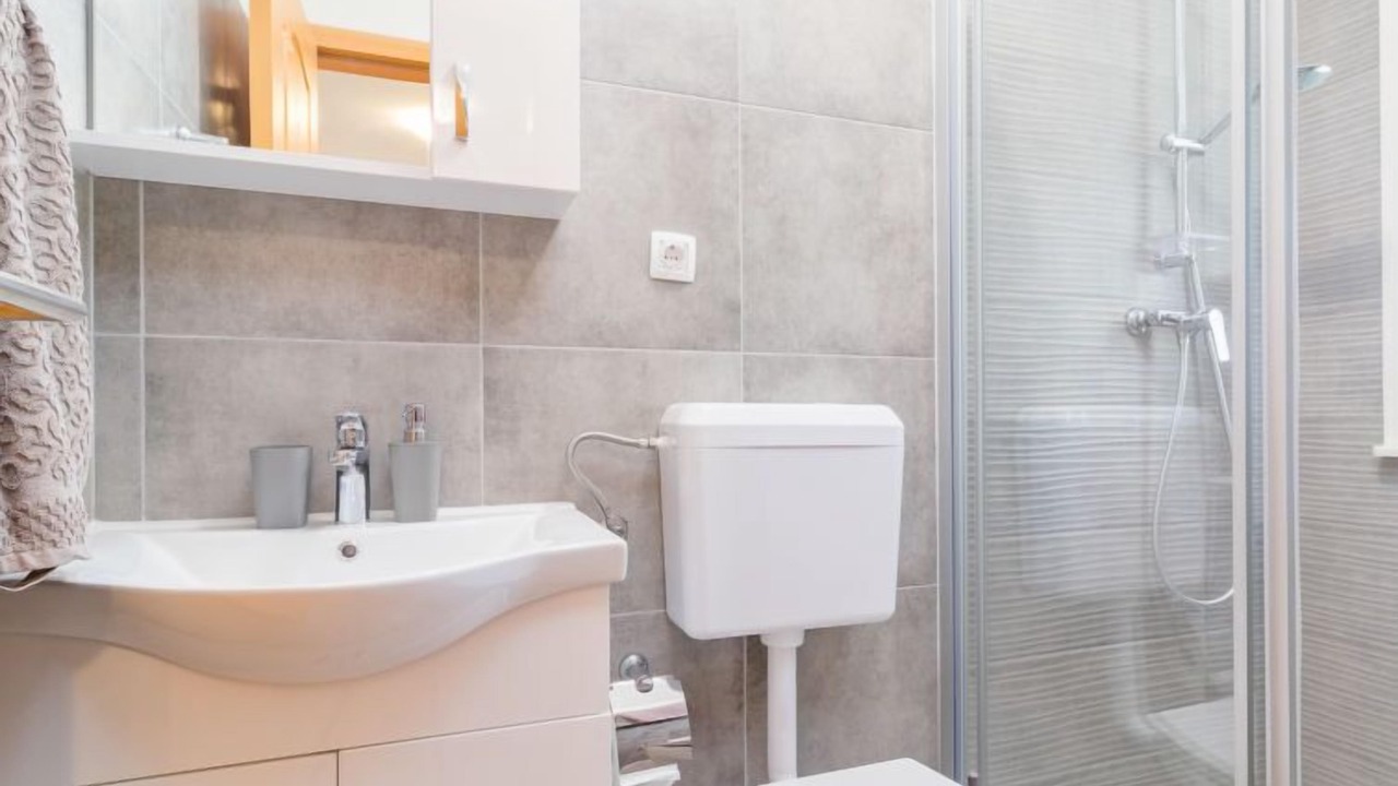 Photo of Bathroom in Vinez