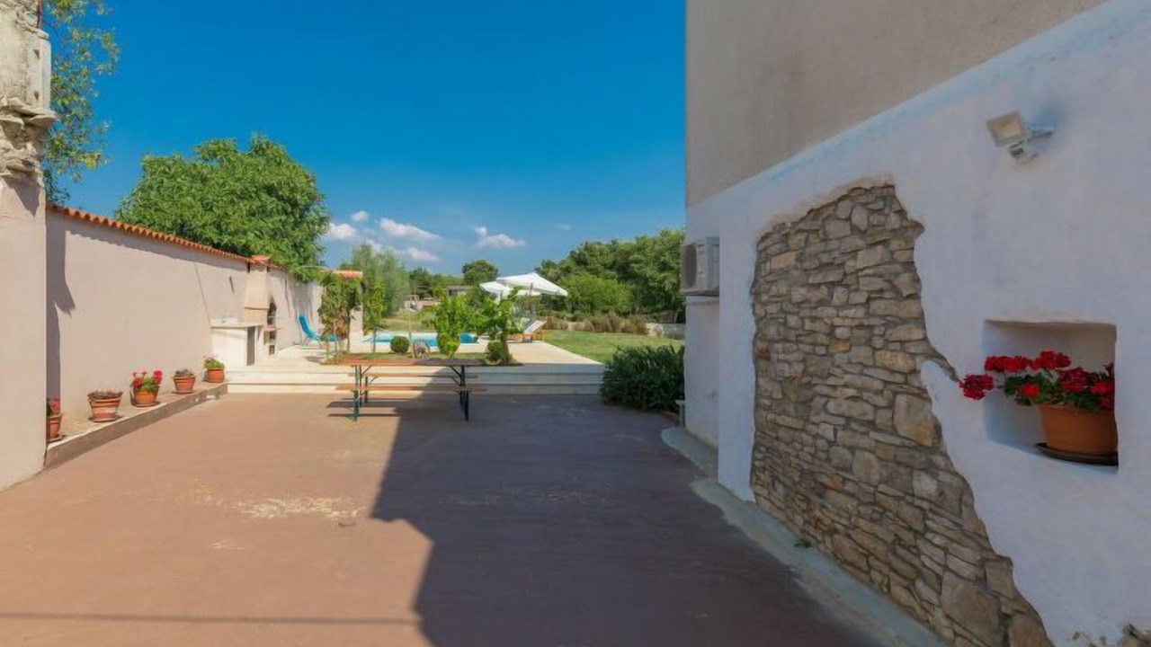 Photo of Outdoor in Divsici