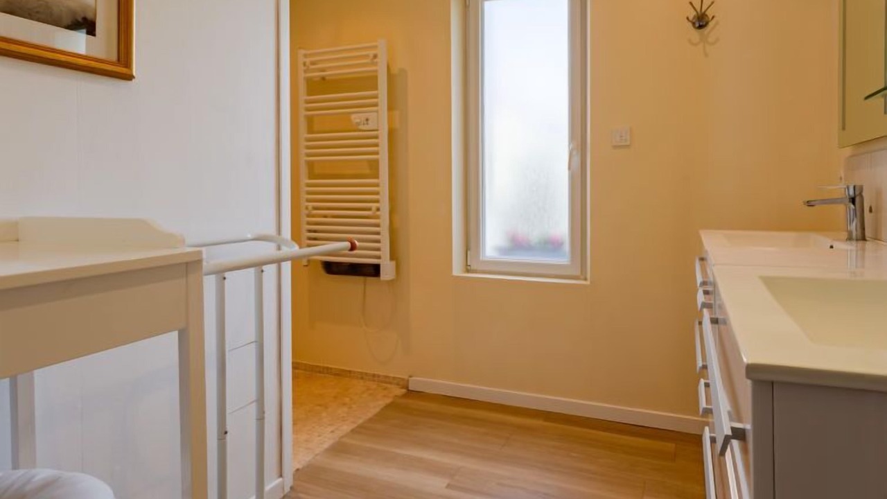 Photo of Bathroom in Fontaine-Henry