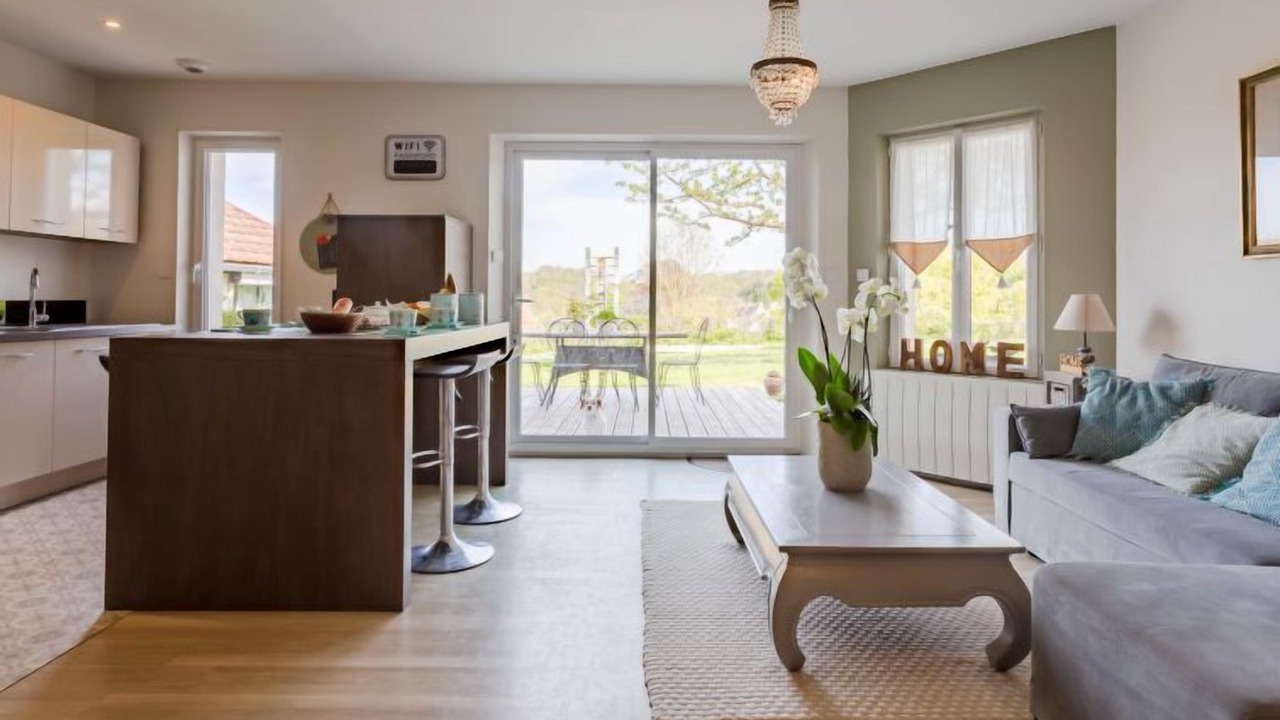 Photo of Livingroom in Fontaine-Henry