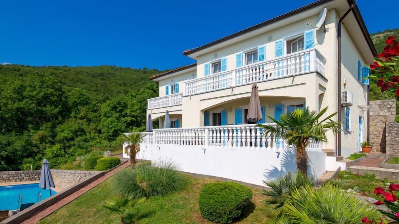 Photo of Outdoor in Martina