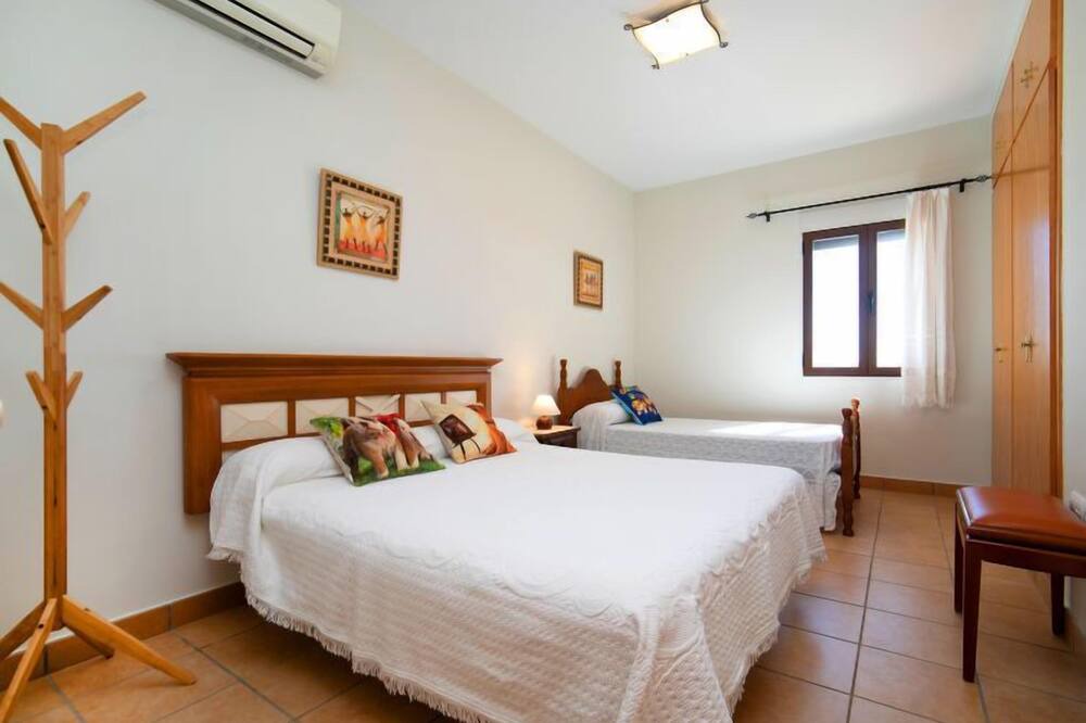 Photo of Bedroom in Benissa