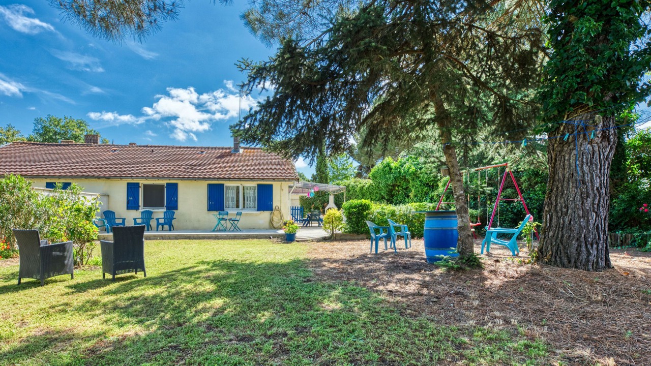 Photo of Outdoor in Jau-Dignac-et-Loirac